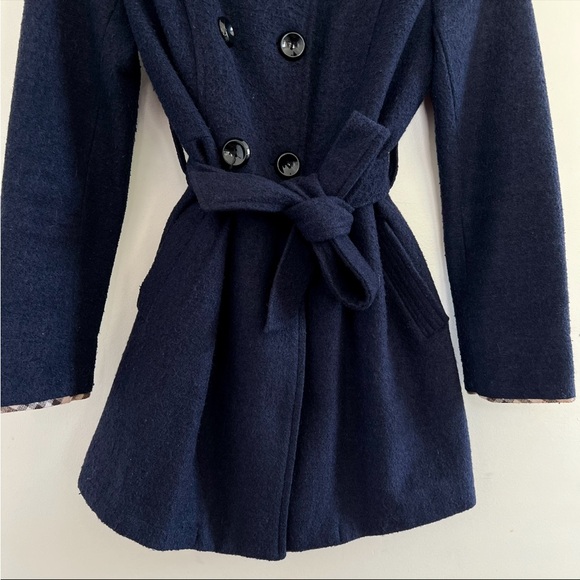 Women’s Navy Blue Peacoat - Picture 3 of 10